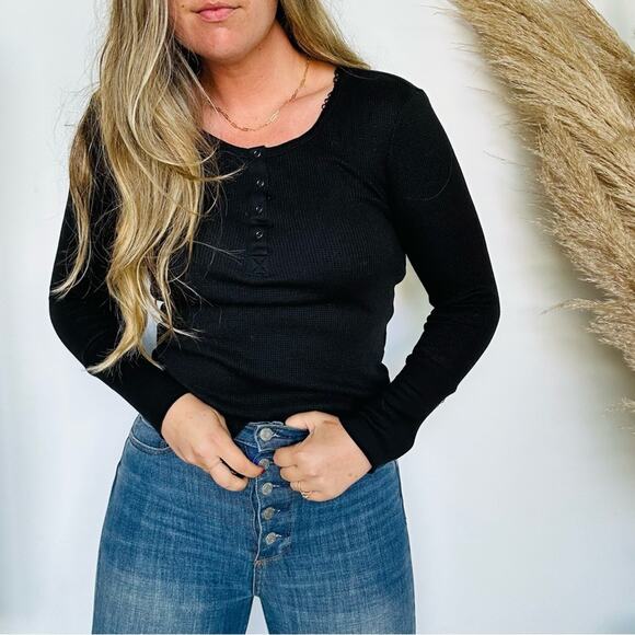 ANTHROPOLOGIE SPLENDID Black Waffle Knit Thermal Long Sleeve Tee Shirt Top M - Picture 9 of 9